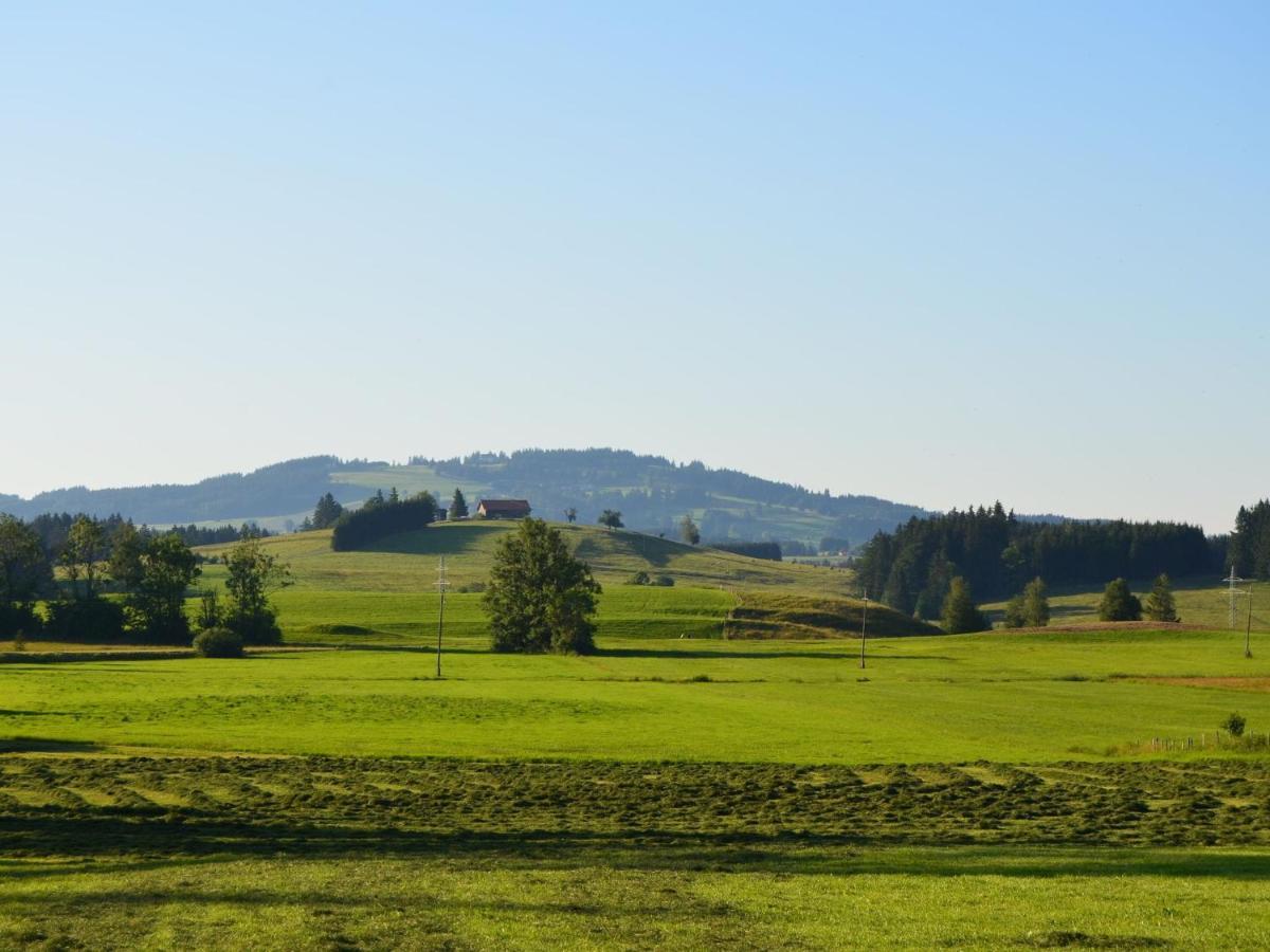 Apartment In Lechbruck Bavaria With Garden ภายนอก รูปภาพ